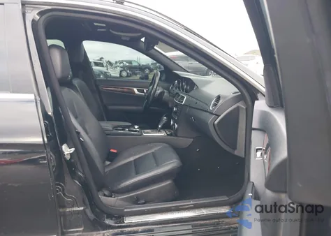 2012 Mercedes-Benz C 250 Sport from USA, damaged, VIN WDDGF4HB0CR220030